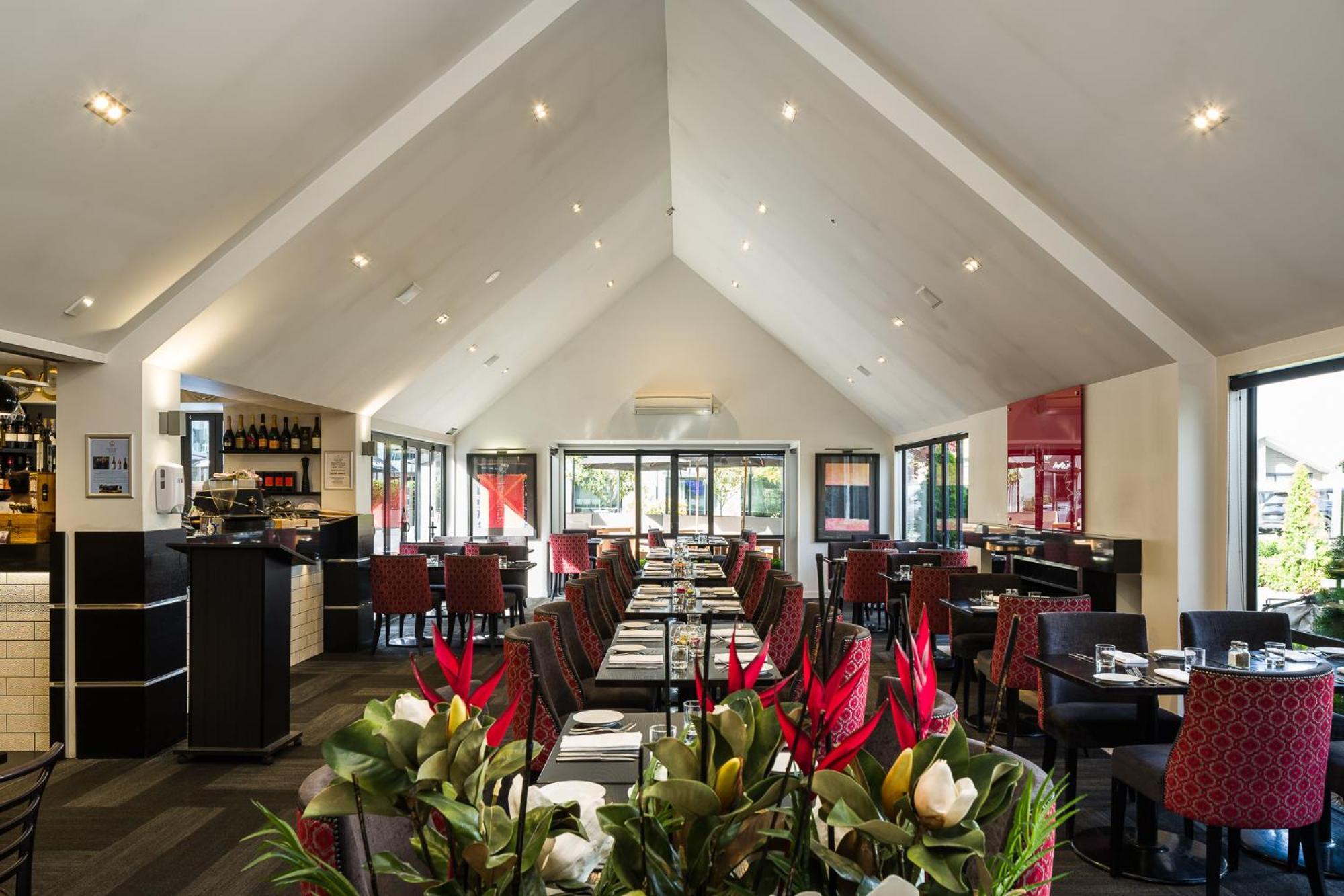 Carnmore Chateau Marlborough Blenheim Ngoại thất bức ảnh The restaurant at the hotel