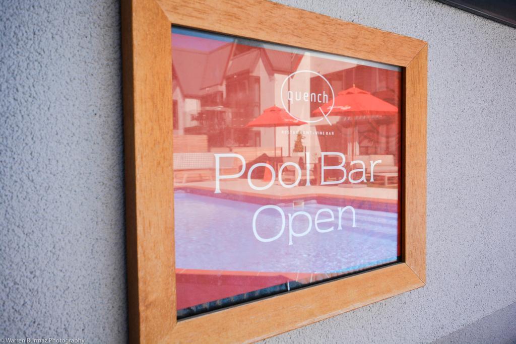 Carnmore Chateau Marlborough Blenheim Ngoại thất bức ảnh A digital signage screen